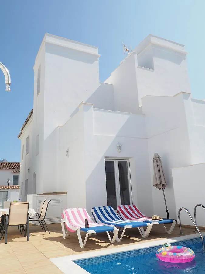 Villa Nerja Paradise Rentals İspanya